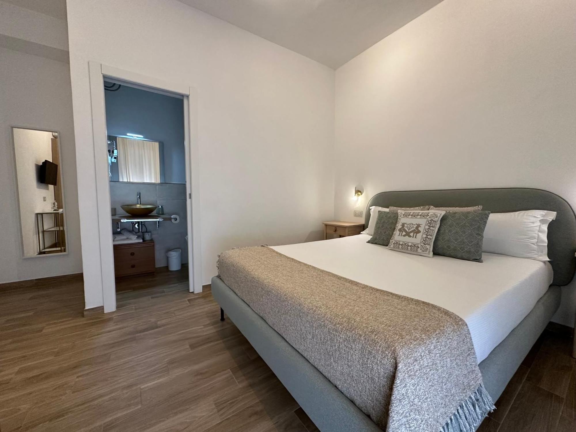 Ng Guest House L'Acquedotto 奧爾比亞 外观 照片