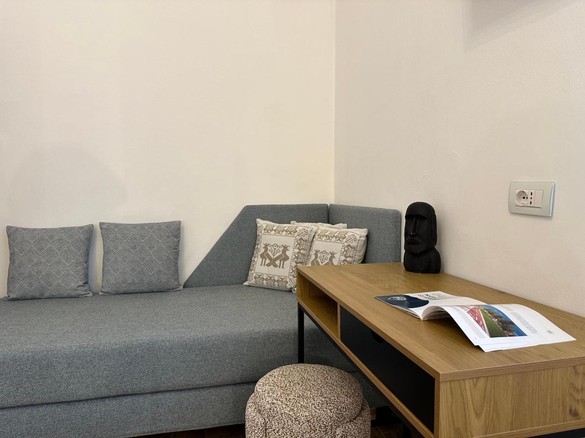 Ng Guest House L'Acquedotto 奧爾比亞 外观 照片