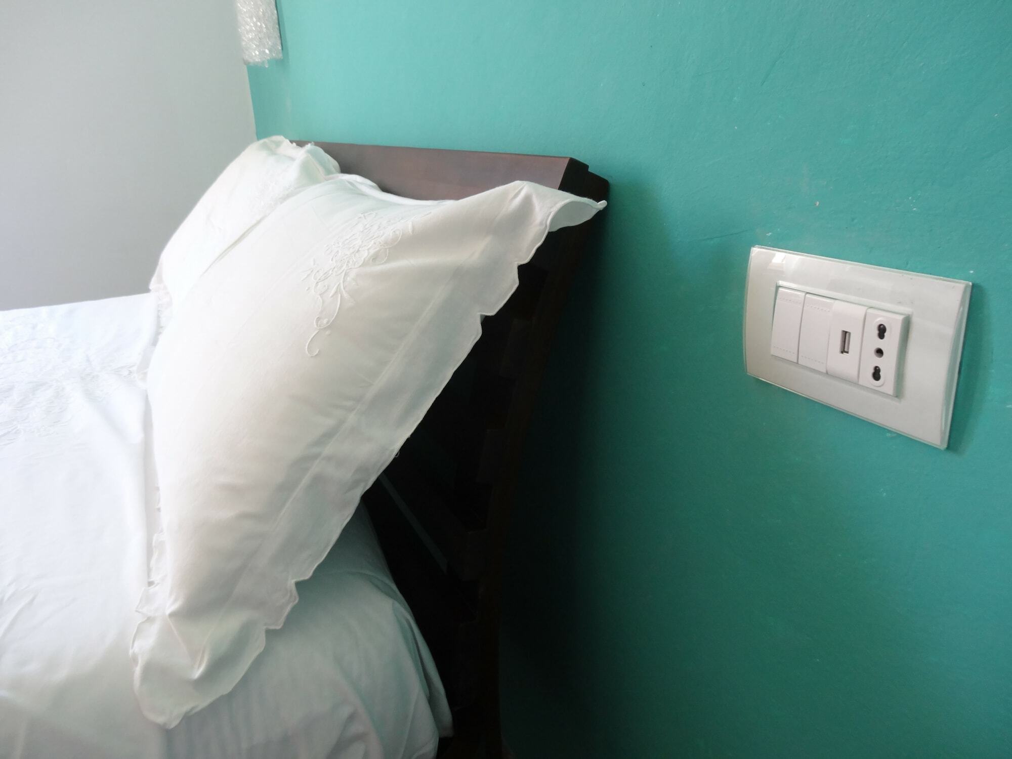 Ng Guest House L'Acquedotto 奧爾比亞 外观 照片